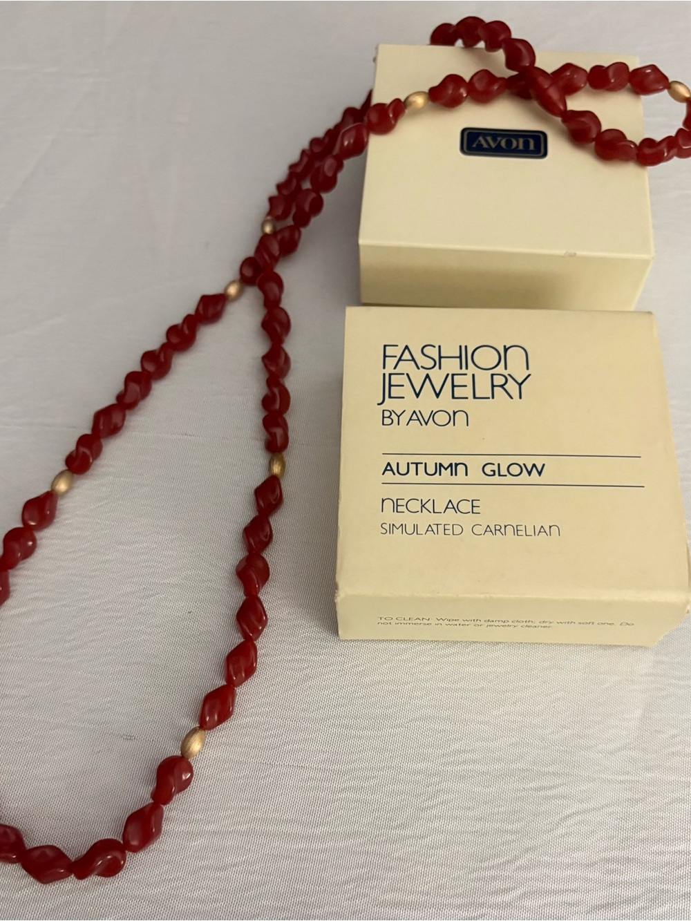 Vintage Avon 1982 Autumn Glow Faux Carnelian Beaded Necklace NOS 32”